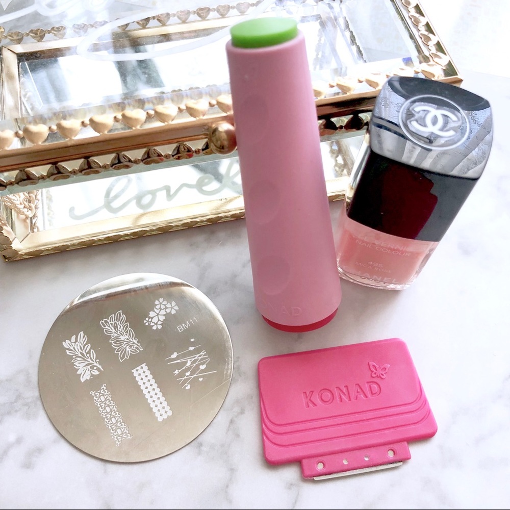 Konad Nail Stamping Set